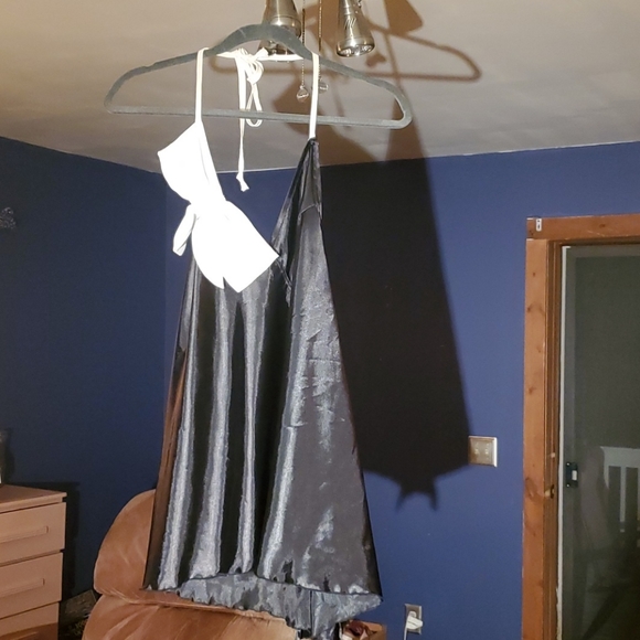 Top - Picture 2 of 6